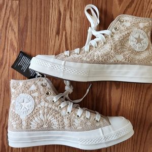 Converse (8.5) Off White&Beige Chuck 70Hi Sneakers